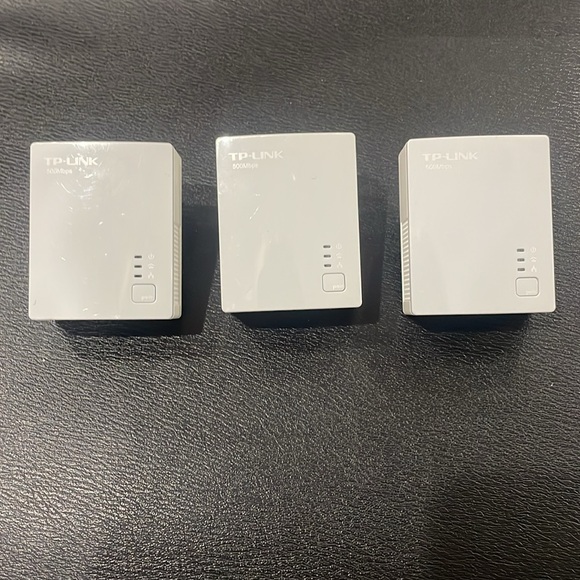 TP-LINK TL-PA4010 AV500 Nano Powerline Adapter, 500Mbps, 3 Pc Set. - Picture 9 of 15